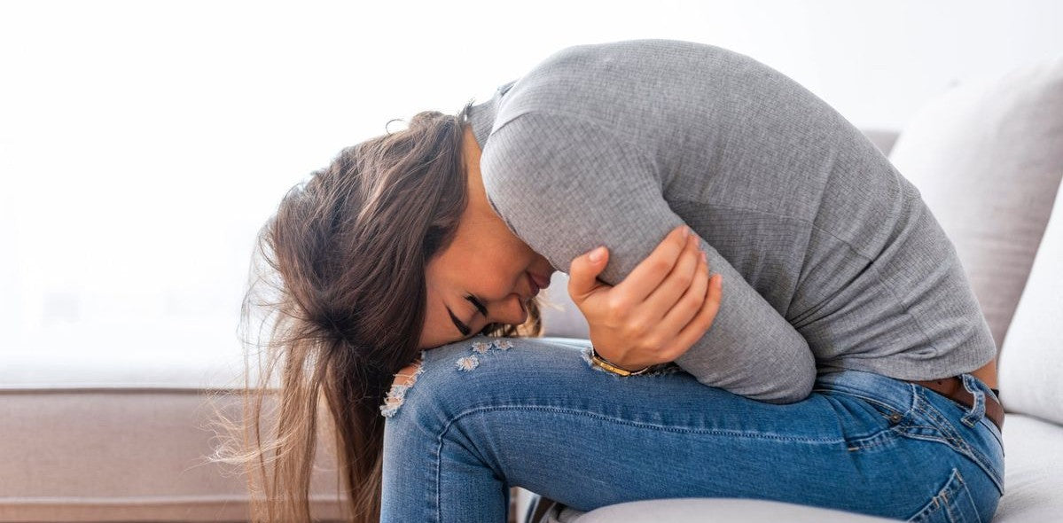 飯後胸口灼熱、喉嚨泛酸？看懂胃食道逆流（GERD）是什麼，再看麥蘆卡蜂蜜可以怎樣幫助舒緩胃酸過多