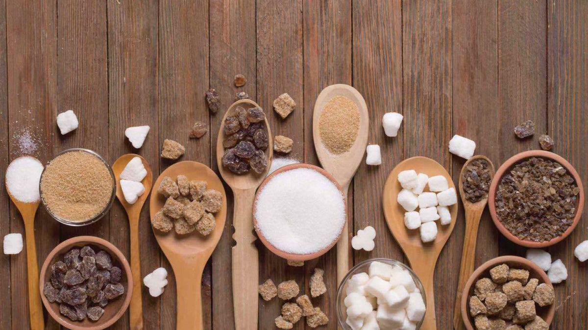 各種砂糖的俯視圖，說明糖化與膠原流失的關係